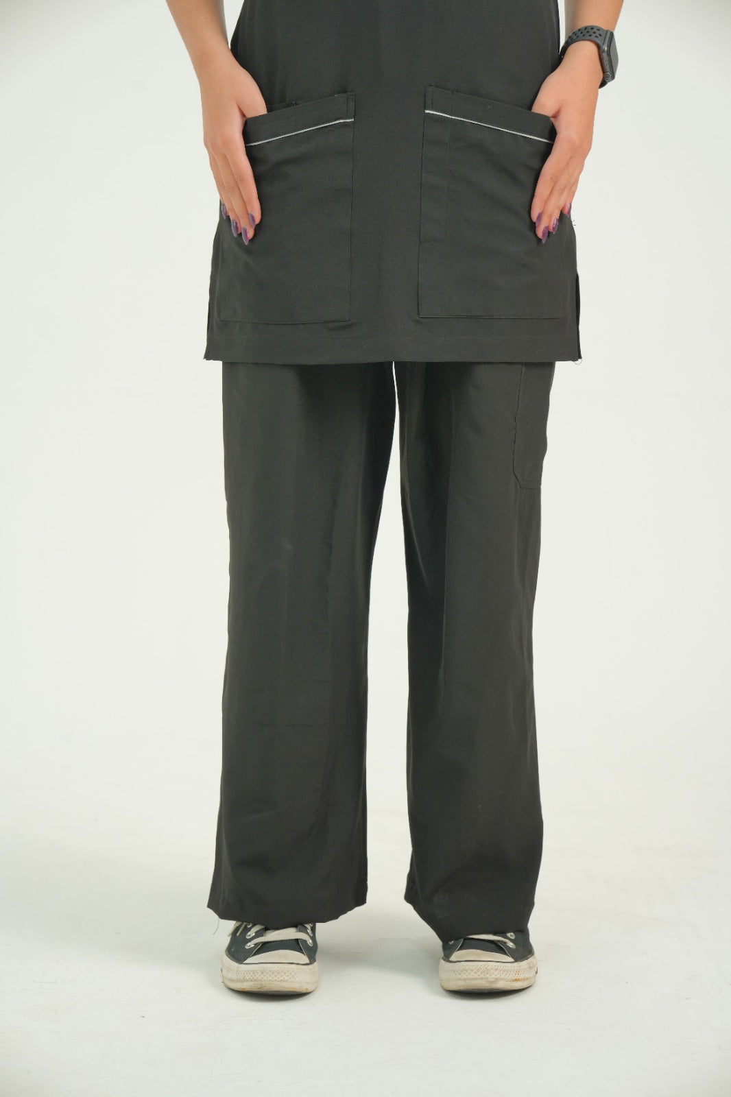 Deluxe Women Scrub – Black