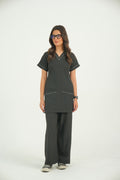 Deluxe Women Scrub – Black