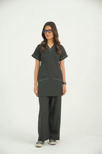 Deluxe Women Scrub – Black